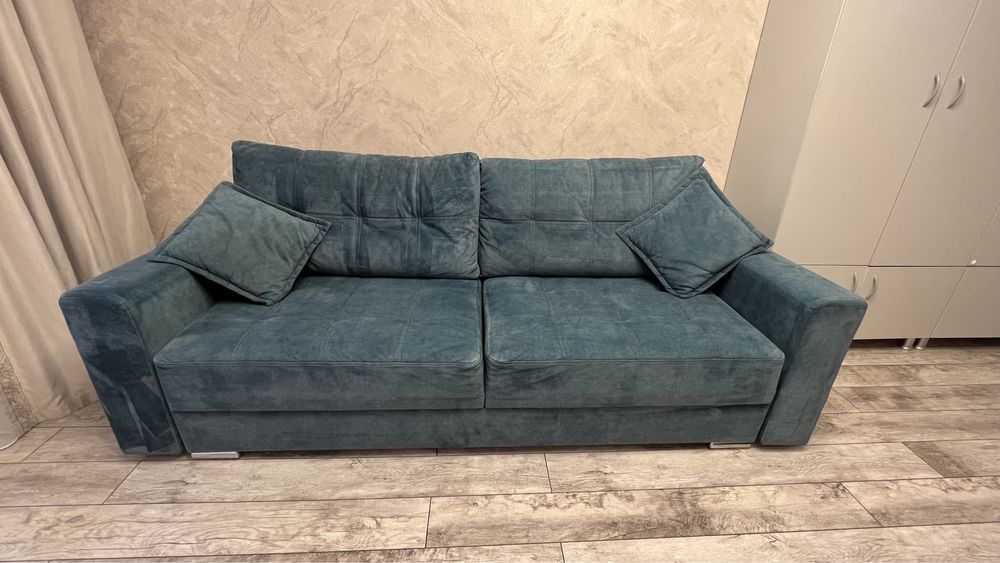 Продам 2 дивана одинаковых