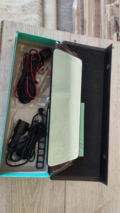 Камера заднего вида видео регистратор