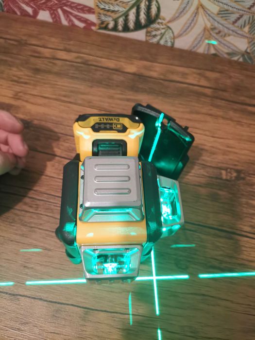 Nivela laser 360 de grade, autonivelare 3D cu telescop 2,8metri