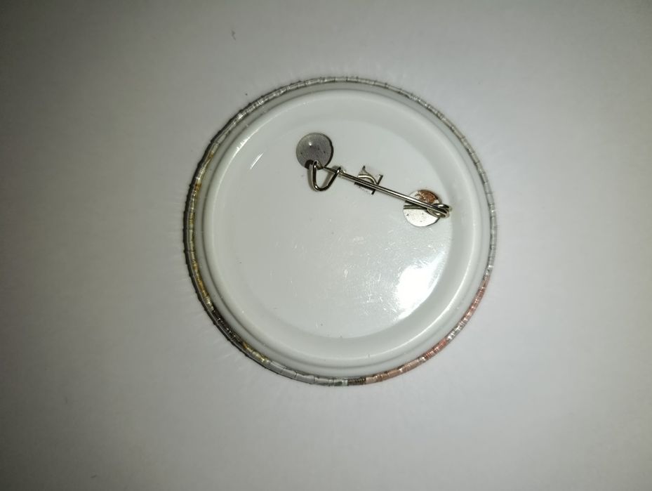 Значок на сумку или рюкзак