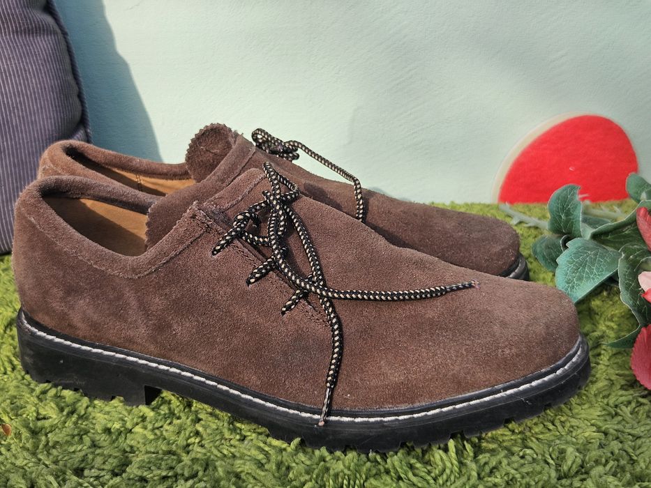 C&A обувки естествен велур N42