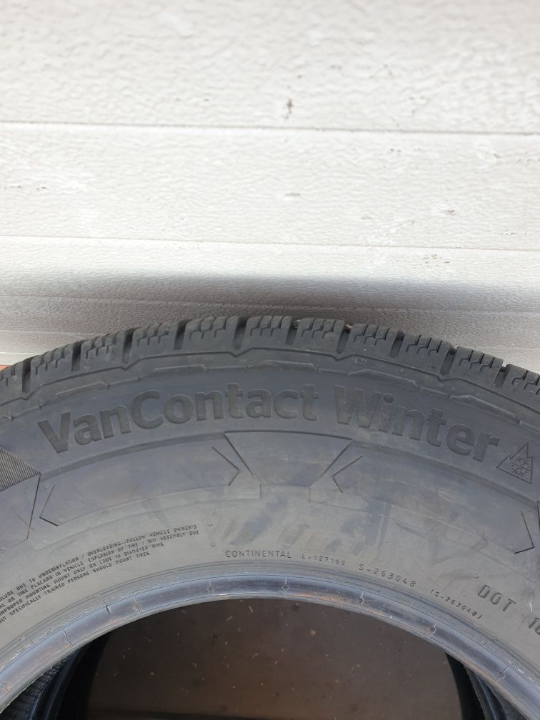 Зимни гуми за Бус 2 броя CONTINENTAL VanWinter 225 75 R16C дот 3921