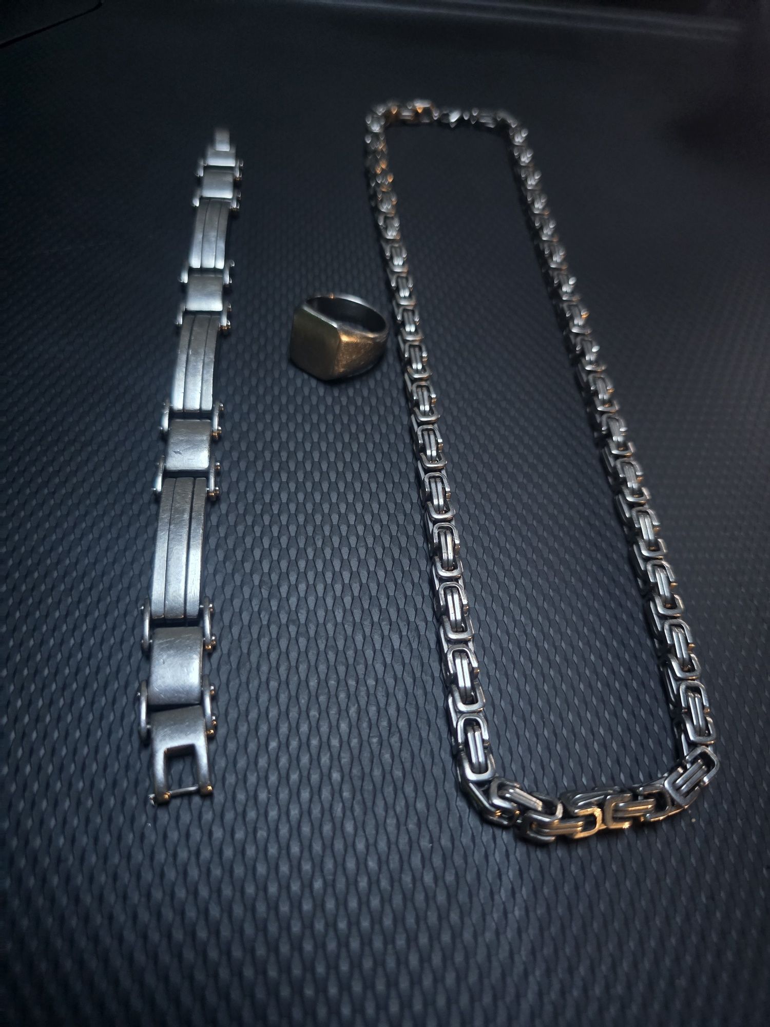 Vând set brățară și lanț de inox