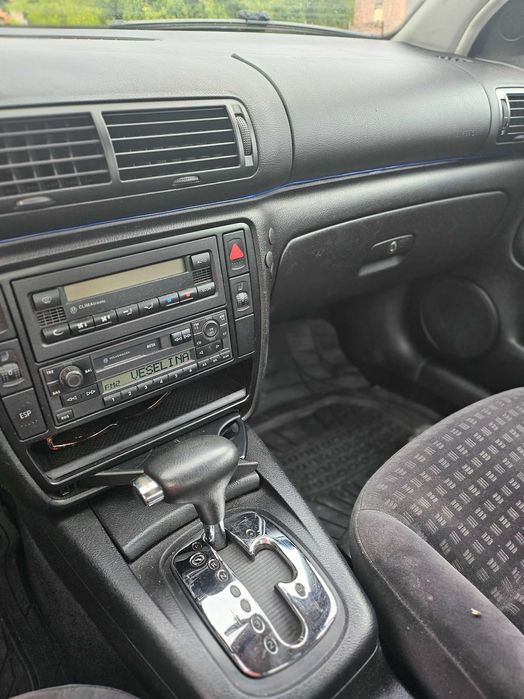Продавам пасат 5.5 TDI 1.9 2001г,автоматик