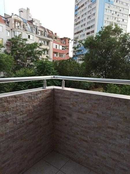 Двустаен апартамент в Лазур