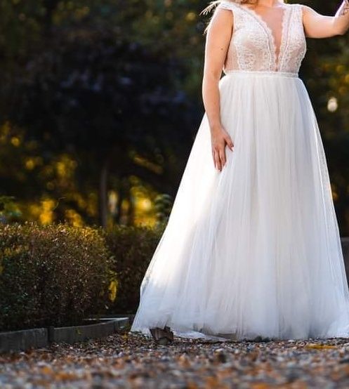 Se vinde, rochie de mireasa.