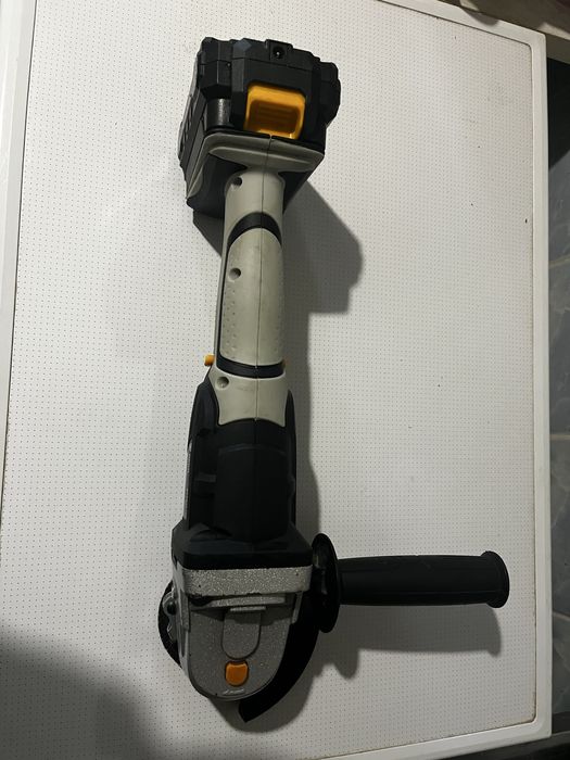 аккумуляторная болгарка