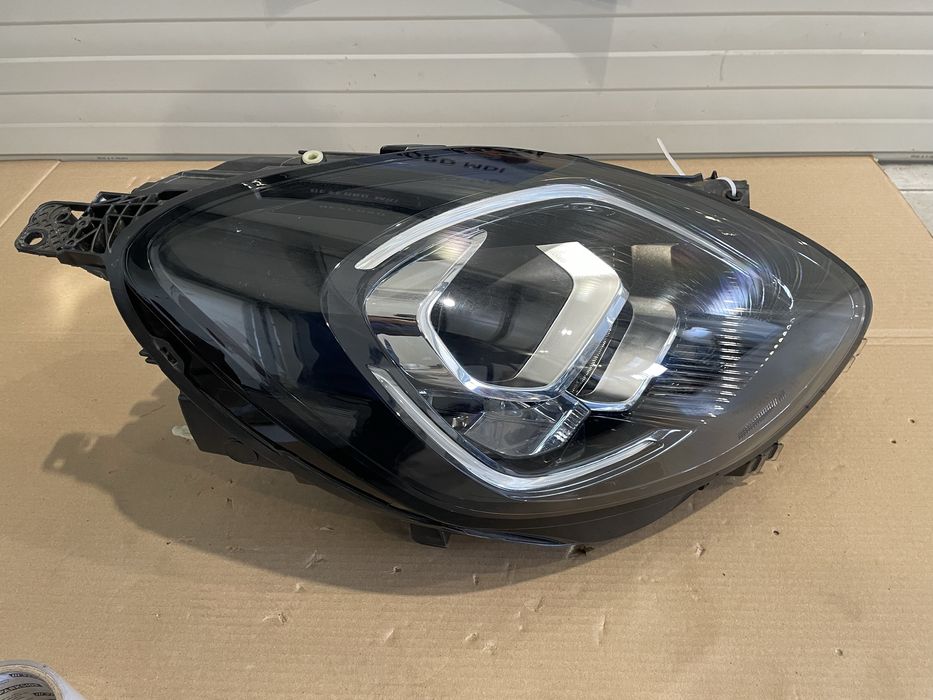 Far Dreapta Ford Puma 2021