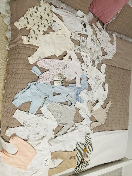 Lot hainute 0-3 luni 16 seturi