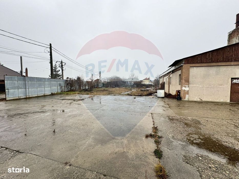 Spațiu industrial - hala de 450 mp de vânzare în Buhusi