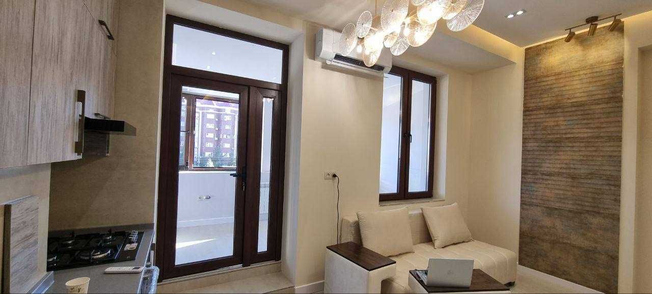 Продается квартира ЖК Poytaht Gavhari Ц2 Мирзо Улугбек 2/3/10 50м2