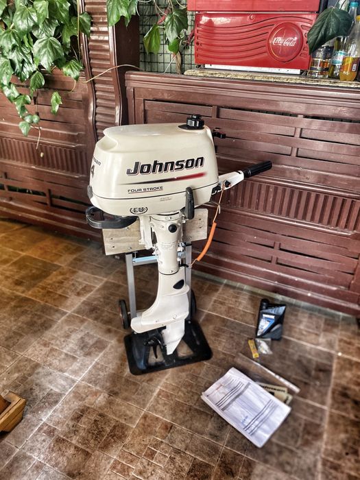 Motor Johnoson Bombardier 6 cai / 4 timpi cisma scurta