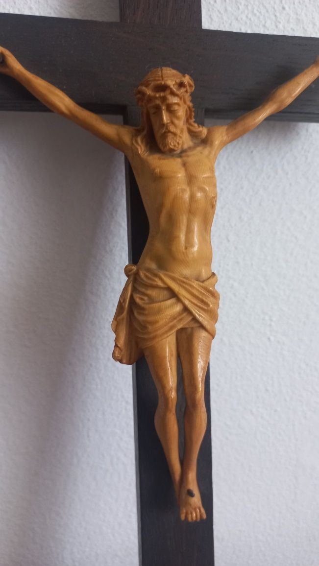 Crucifix lemn Anglia