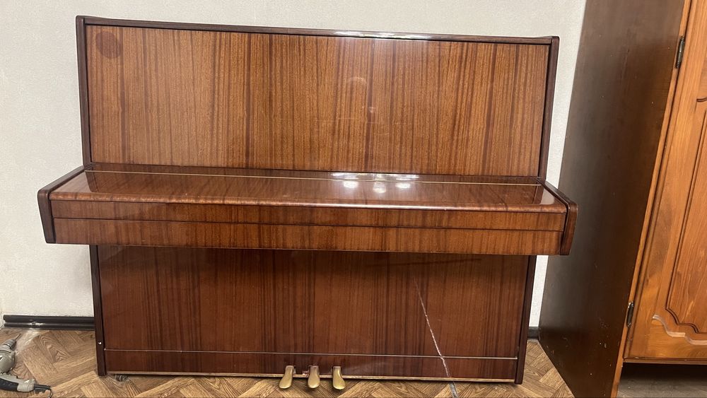 Фортепиано, пионино