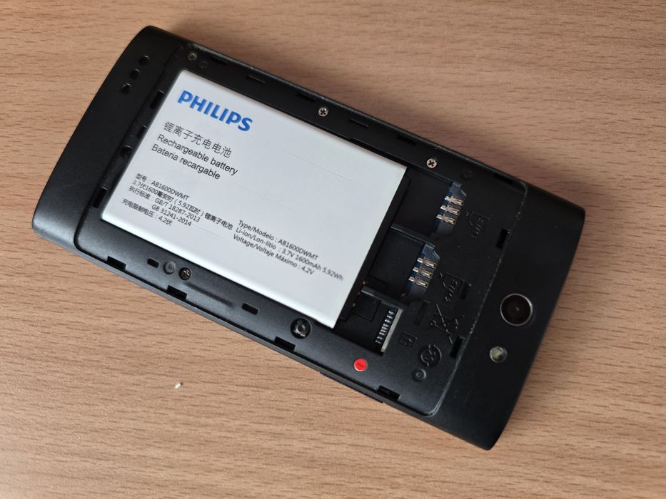 Vând Smartphone Philips S309 fullbox