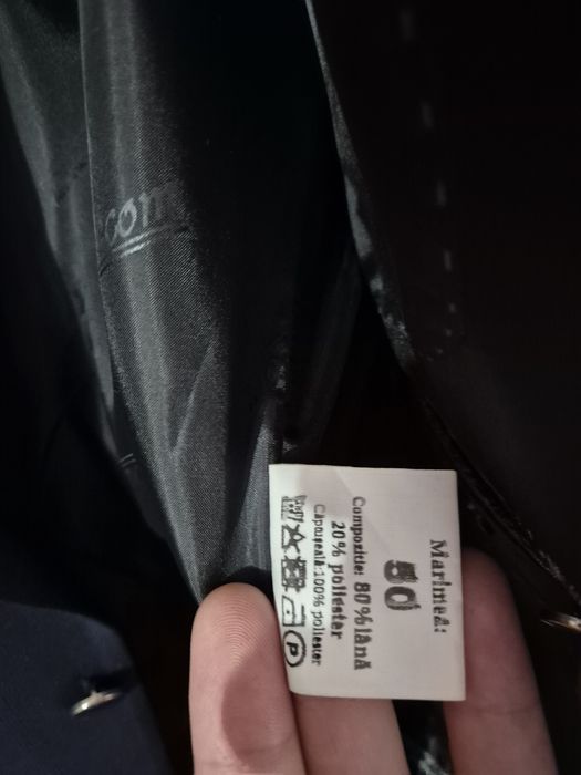 Costum mire impecabil