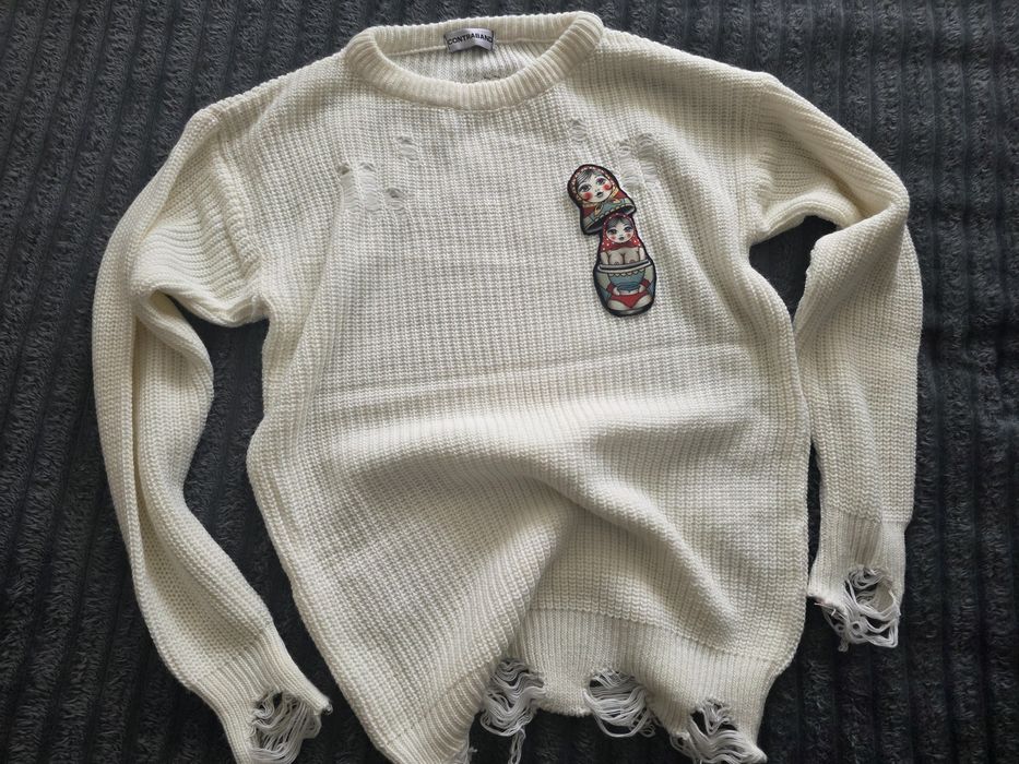 Pulover distressed Matrioska