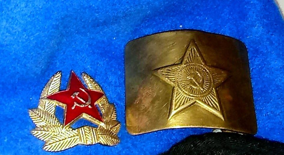 Значки и аксессуары СССР