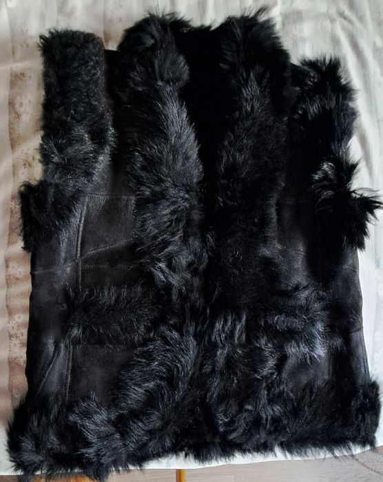 Vestă neagră din blană naturală mărime S