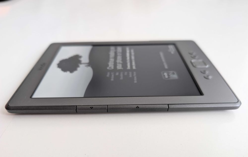 Четец Amazon Kindle 4