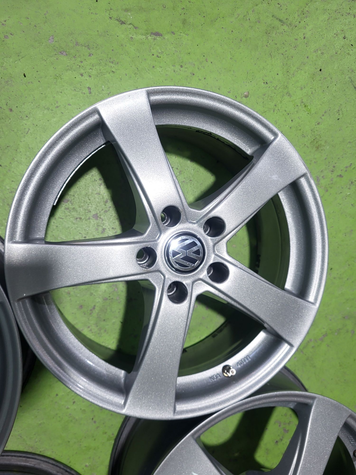 17 5x112 Vw Passat Touran Caddy Golf 5х112 Skoda