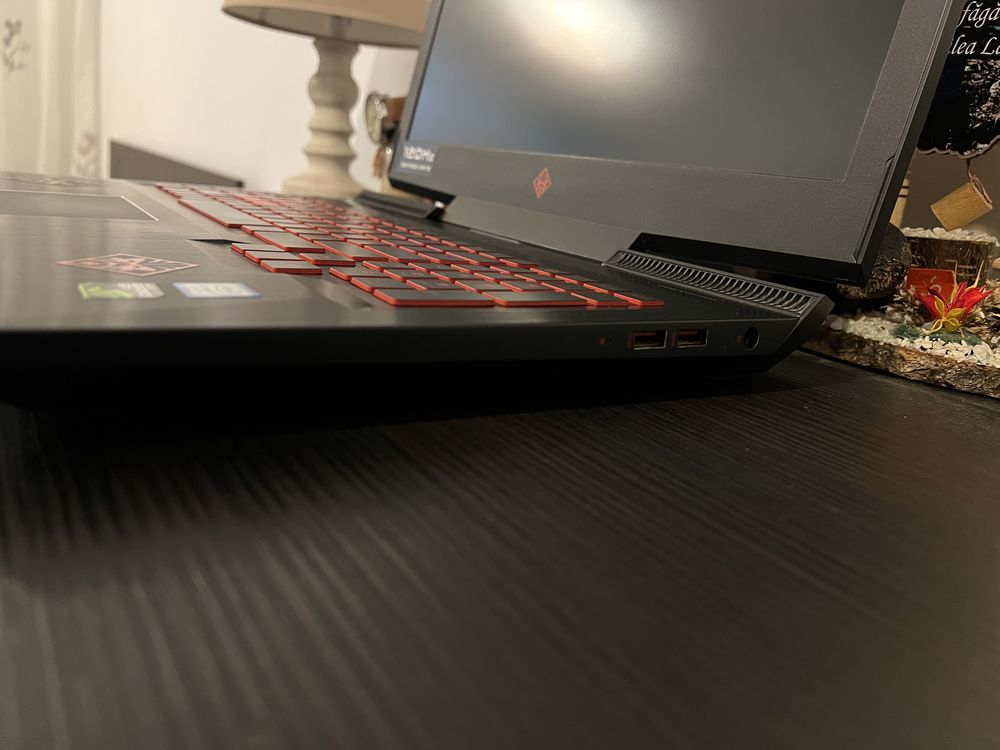 Laptop HP omen 17.3 inch i7 GTX 1060 6GB 120HZ