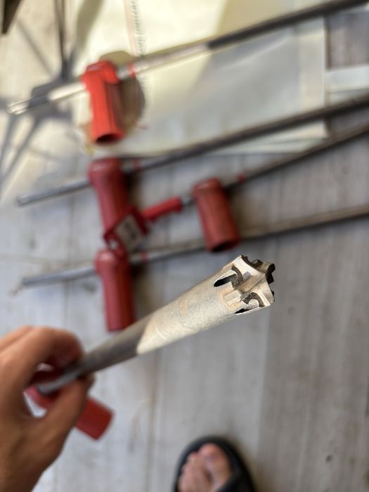 Burghie Hilti cu aspiratie