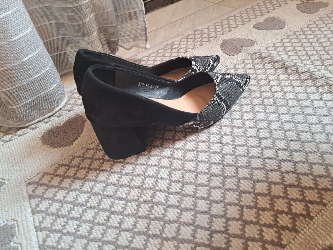 Обувь женская новый