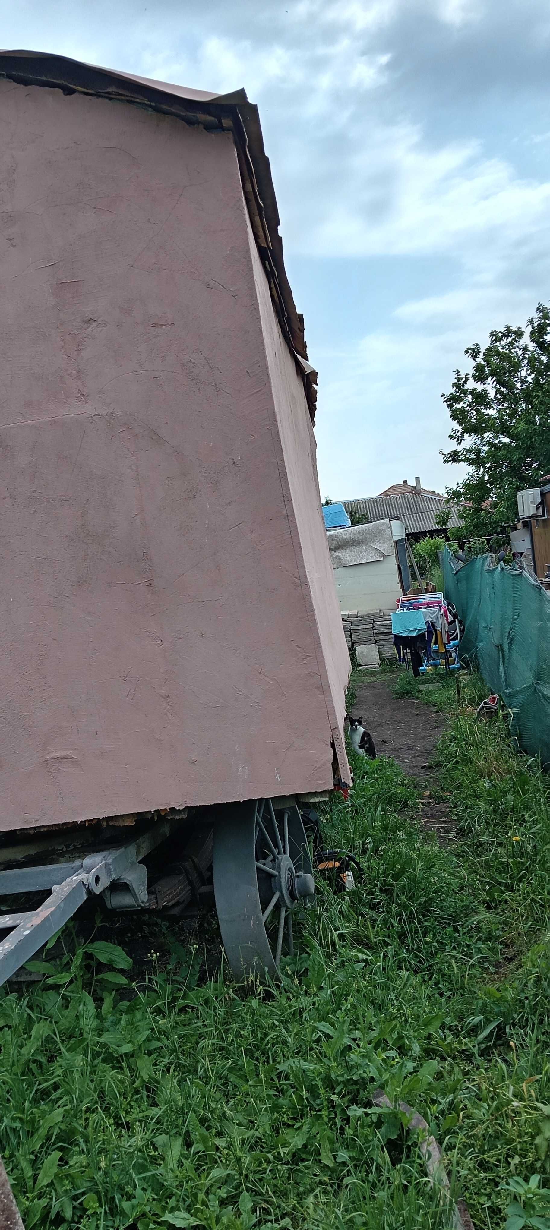 Продавам фаргон във добро със тоя ние