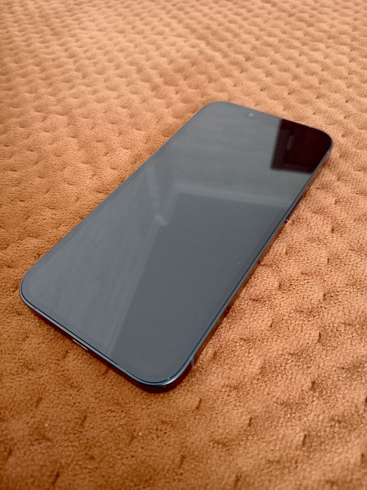 Продаётся iphone 13