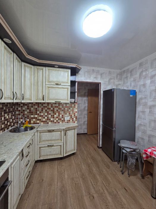 3 комн Командированным,20 ый мкр