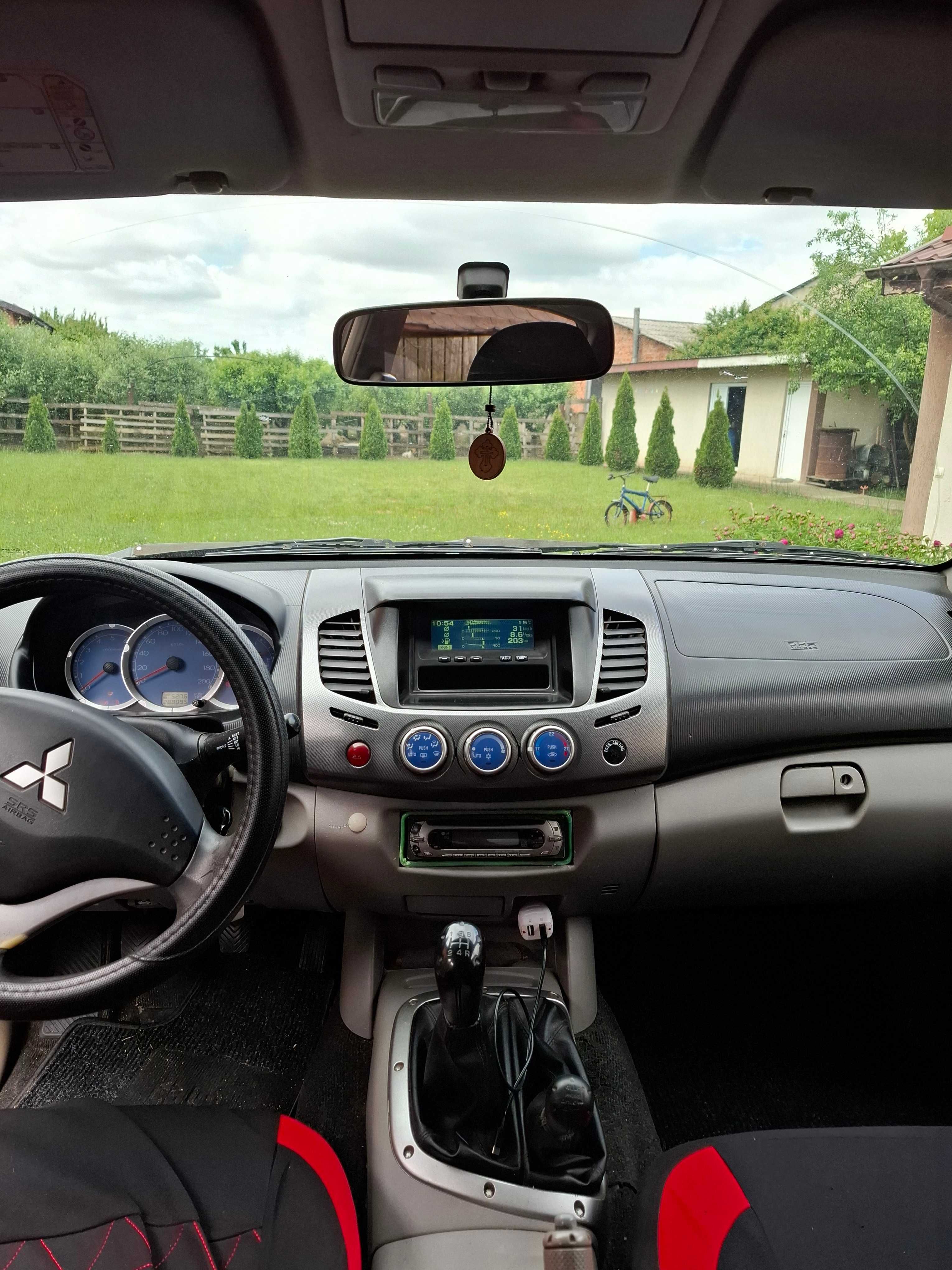 Mitsubishi L 200 de vanzare