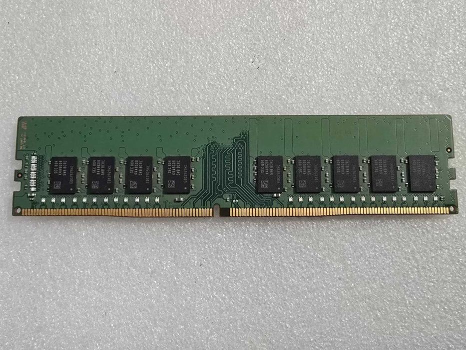 Memorie RAM desktop Samsung 16GB PC4-19200 DDR4-2400MHz ECC 1.2V