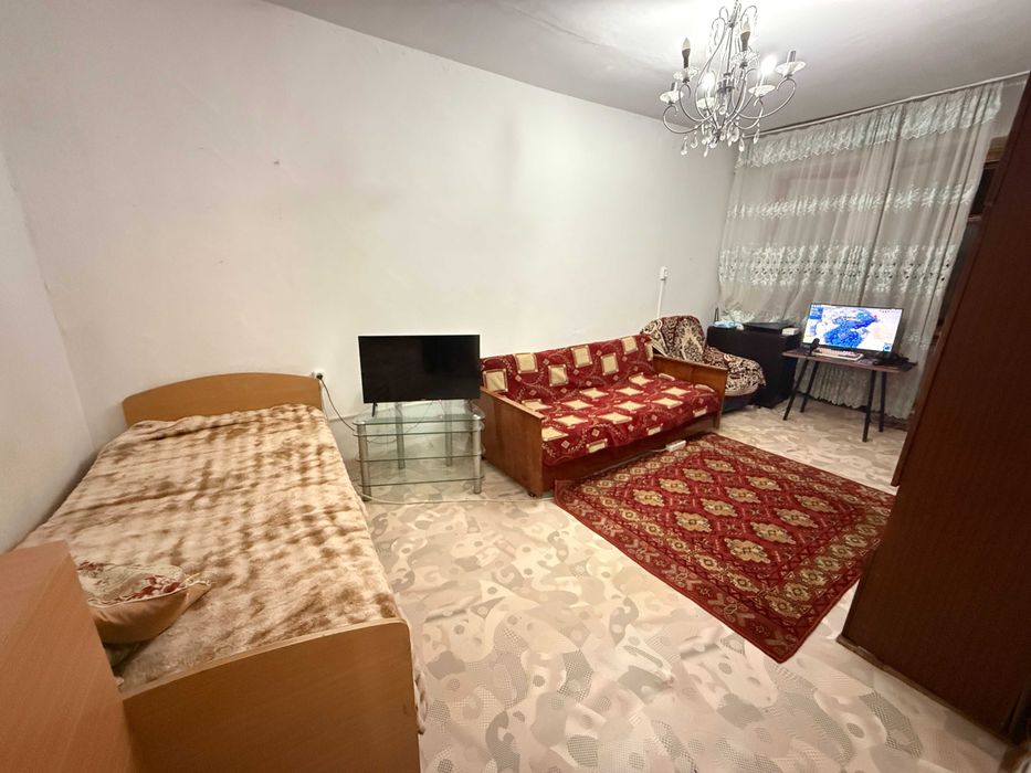 Продается 1-ком квартира  в кирпичном доме 17 мкр-н