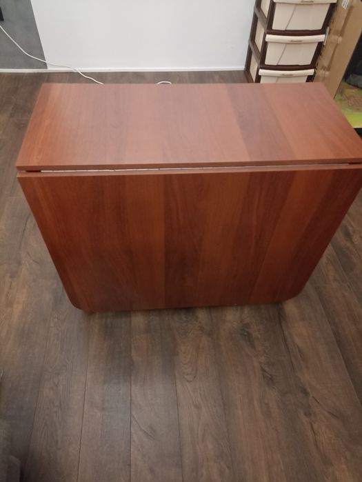 Продается стол-книжка б/у