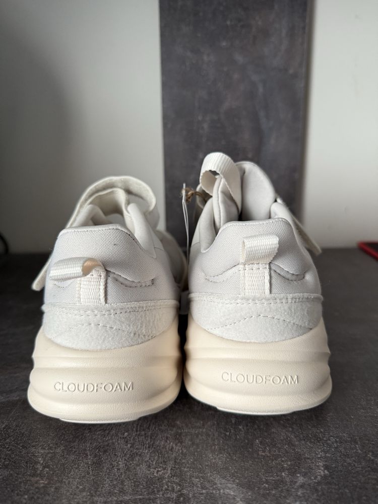 Обувки/маратонки Adidas Ozelle