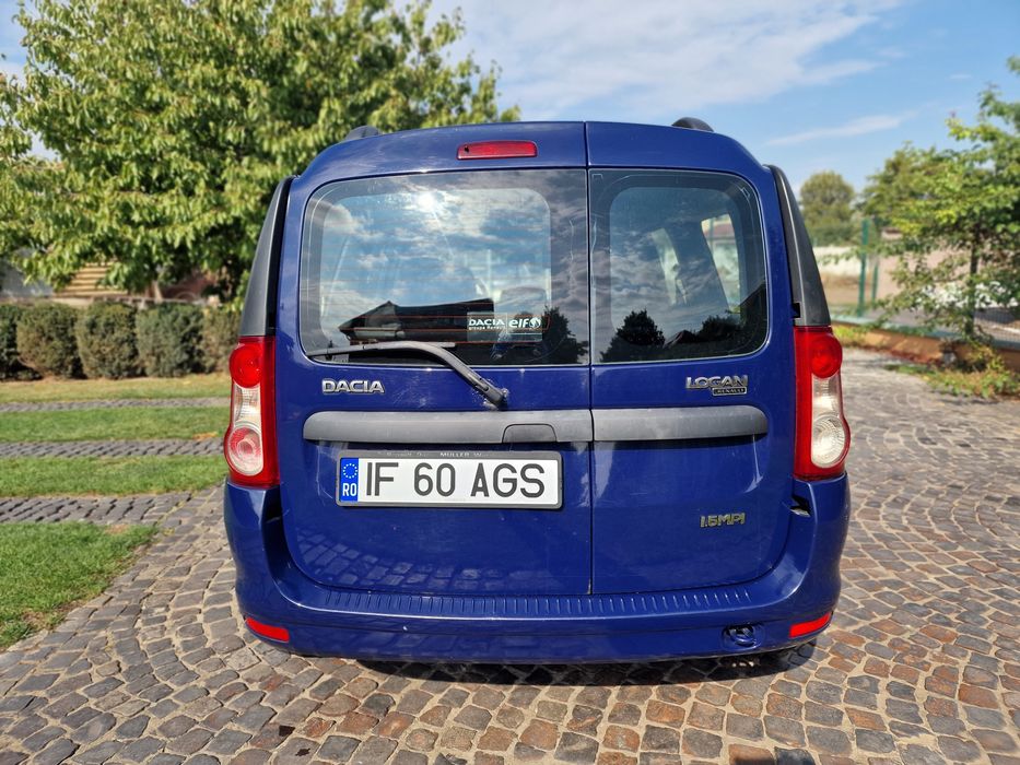 Vand dacia logan benzina