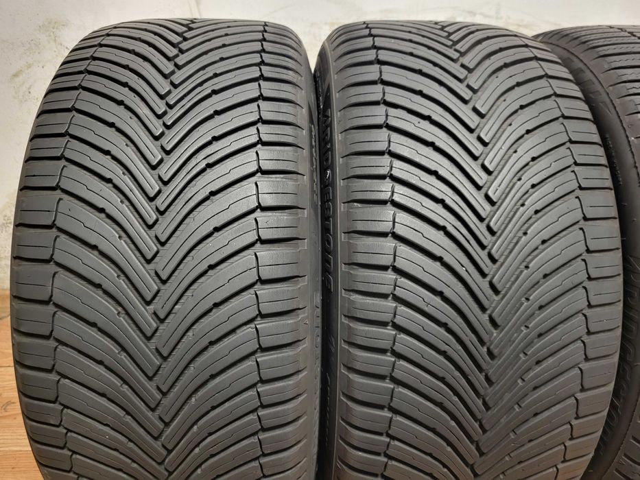 255/40/19 Bridgestone / всесезонни гуми