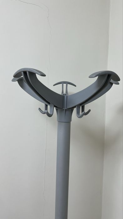 Вешалка напольная для одежды