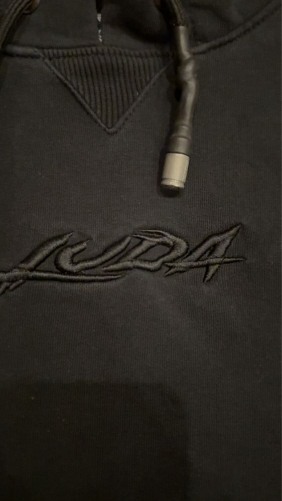 Рядък суичер на luda