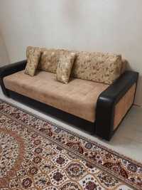 Продам дивана в отличном состоянии  длина 2 метра