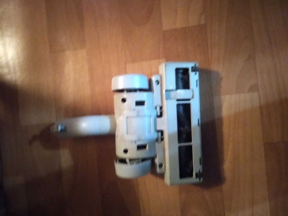 Шланг и щётка от пылесоса