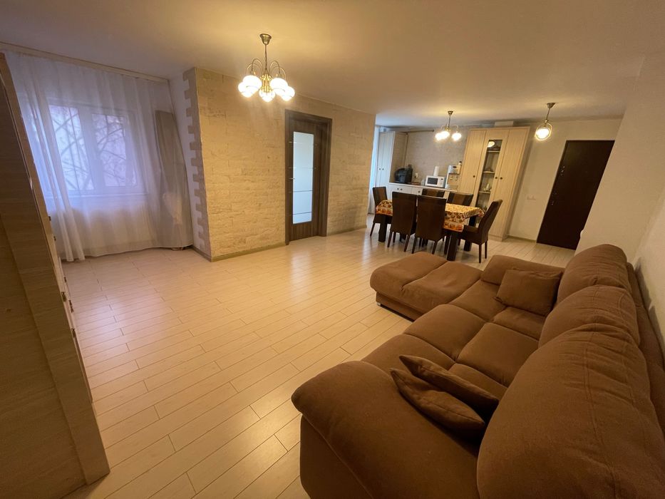 Craiova,Regim-Hotelier,Apart.3 camere,2bai,min.2zile,1000 lei/zi/neg