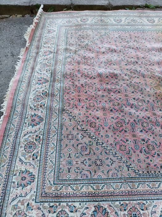 Ръчно тъкан килим топ цена