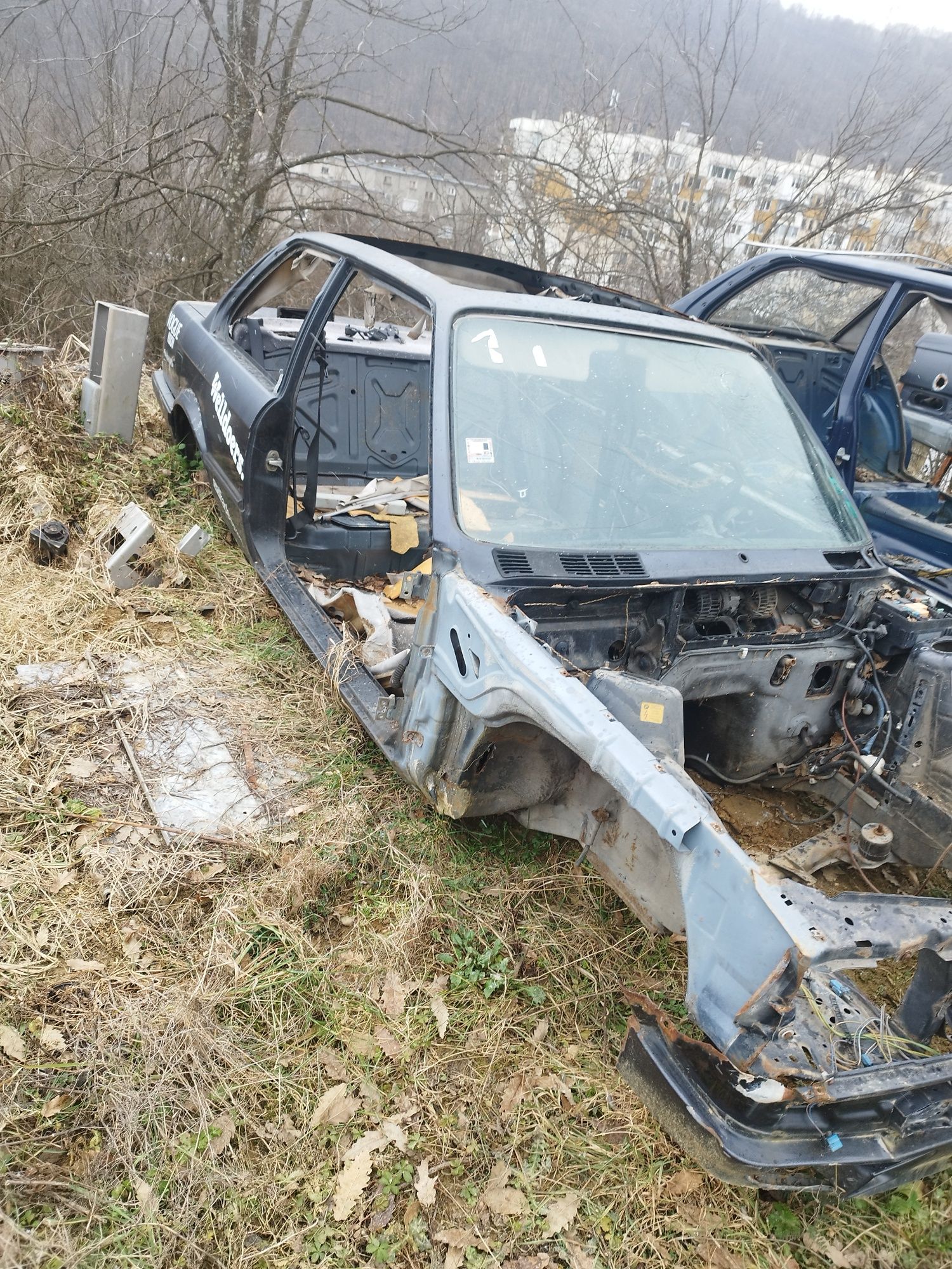 BMW е30 два броя за части