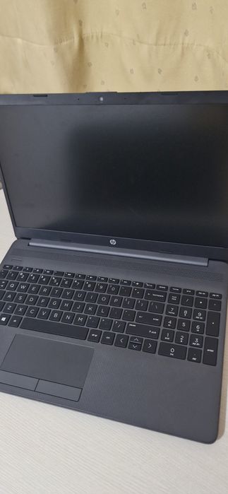 Laptop hp,utilizat puțin timp