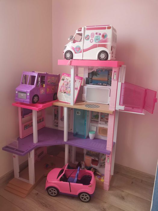 BARBIE ESTATE Къщата на мечтите на Barbie
