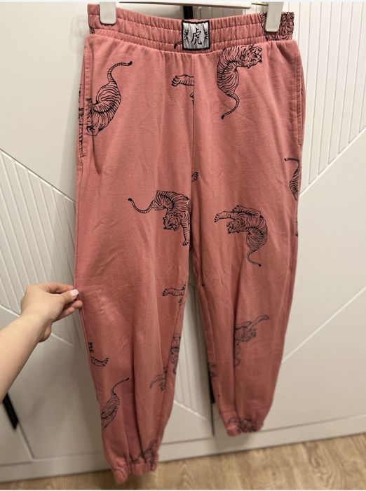 Продам одежду 44 размер