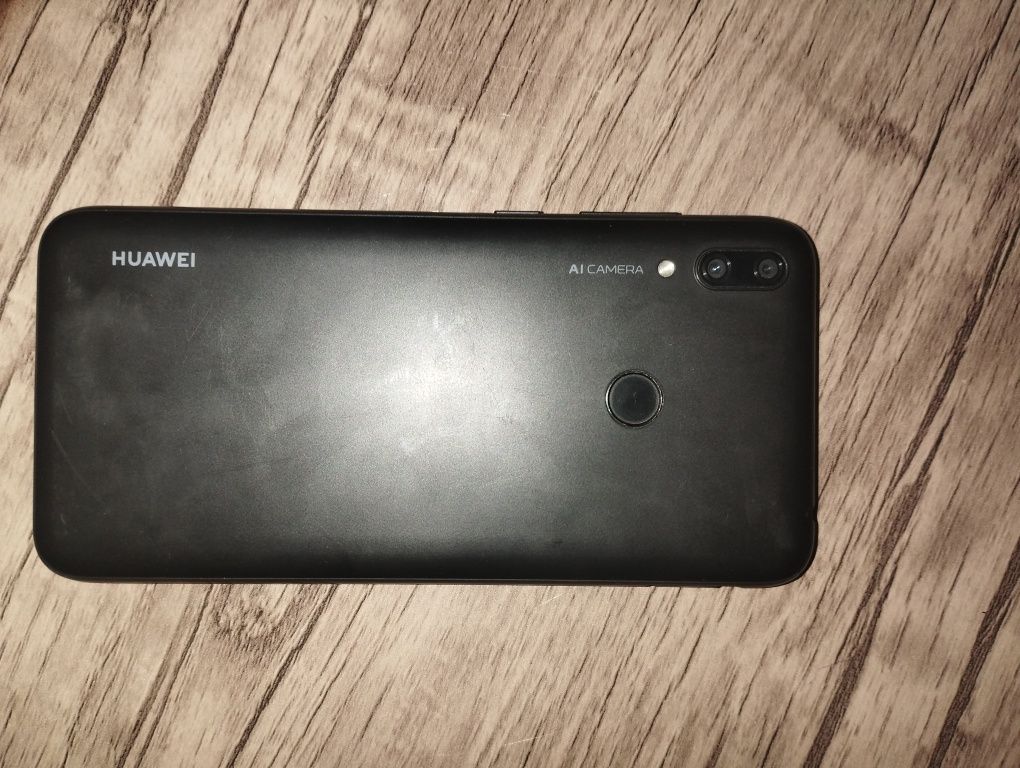 Telefon sotiladi huawei y7