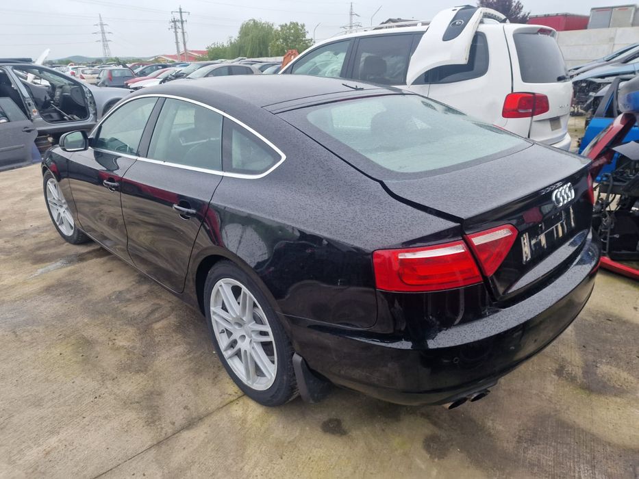 Dezmembram Audi A5 2010 2.0tdi Euro 5 CAG Manual